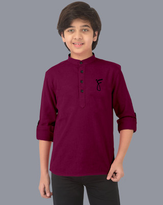 VTEXX Boys Solid Straight Kurta(Maroon)