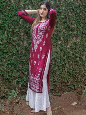 Roop Women Chikan Embroidery Straight Kurta(Pink)