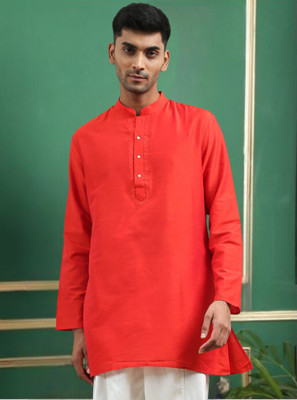 Tattva Men Solid Straight Kurta(Red)