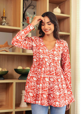 Label Adrija Women Floral Print, Printed Anarkali Kurta(Orange)