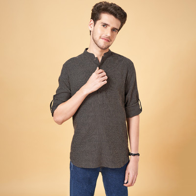 Indus Route by Pantaloons Men Self Design Straight Kurta(Black)