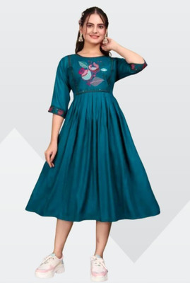 Vinayak Women Embroidered Anarkali Kurta(Light Blue)