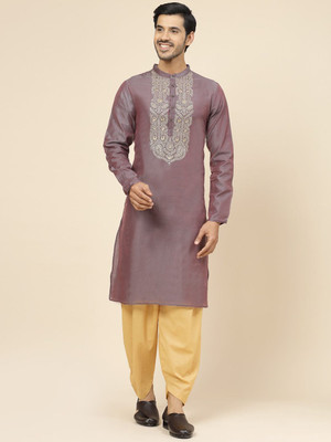 Sangria Men Embroidered Straight Kurta(Purple)