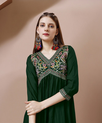 Shree Ramkrishna Fab Women Embroidered Anarkali Kurta(Green)