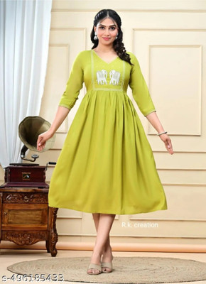 Priyas Creation Women Embroidered A-line Kurta(Green)