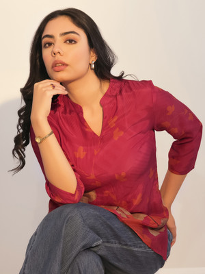 LIBAS Women Printed Straight Kurta(Red)