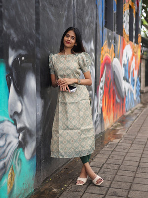 Sun Fashion And Lifestyle Women Printed Straight Kurta(Green)