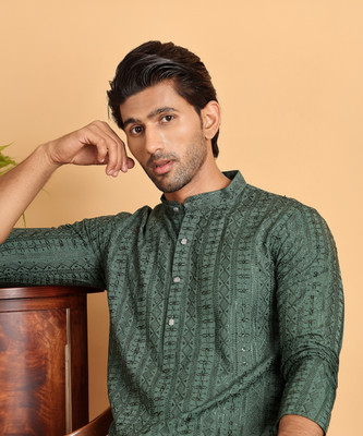 Jompers Men Embroidered Straight Kurta(Green)