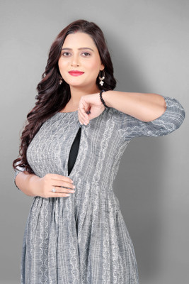 Hetsa Women Embroidered A-line Kurta(Grey)