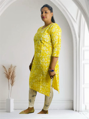 Saira Sonic Women Printed Straight Kurta(Yellow)