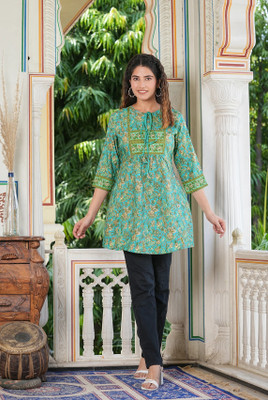 Yash Gallery Women Floral Print A-line Kurta(Green)