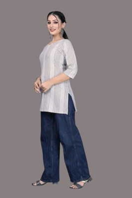 texpa Women Printed Straight Kurta(White, Grey)