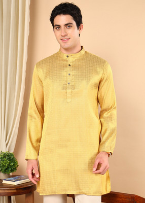 Tattva Men Woven Design Straight Kurta(Gold)