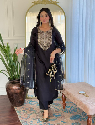SHRADDHA ENTERPRISE Women Embroidered A-line Kurta(Black)