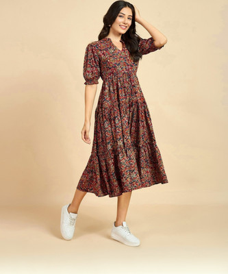 Presha Women Printed Flared Kurta(Maroon)