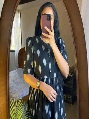 nikku textiles Women Ikat, Printed Anarkali Kurta(Black)