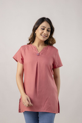 RAISHREE Women Self Design Straight Kurta(Orange)