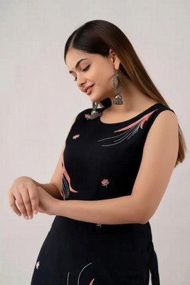 SHYAMAJIFASHION Women Embroidered A-line Kurta(Black)