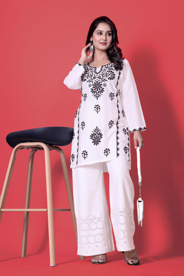 MAAIMPEX Women Chikan Embroidery A-line Kurta(White)