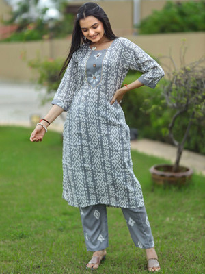 Puruvanshi Women Geometric Print A-line Kurta(Grey)