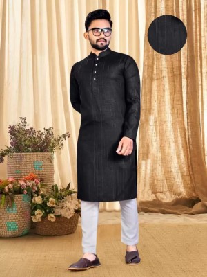 VenkateshLaxmii Men Solid Straight Kurta(Black)