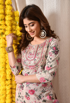 BKApparels Women Embroidered Straight Kurta(Multicolor)