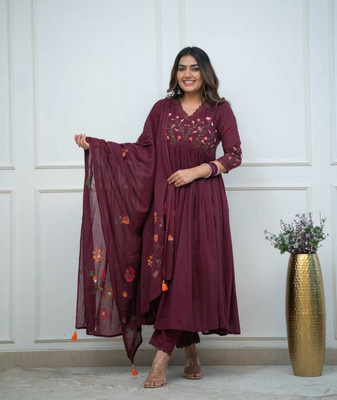 Himaksh Collection Women Kurti Pant Dupatta Set