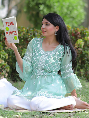 Youthnic Women Chikan Embroidery Flared Kurta(Green)
