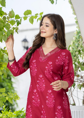 KJFAB Women Printed Straight Kurta(Red)