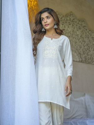 Ode by House of Pataudi Women Embroidered Straight Kurta(White)