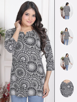 Fashiontrand Women Self Design Straight Kurta(Black)