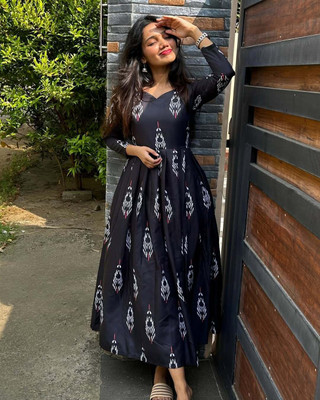 Vastraloomind Women Printed Anarkali Kurta(Black)
