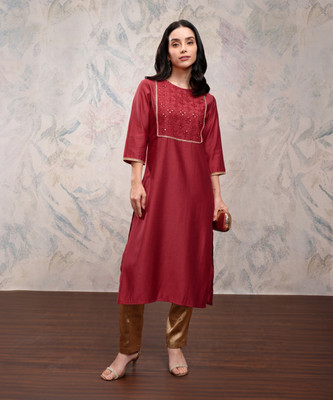 Vishudh Women Embroidered Straight Kurta(Red)
