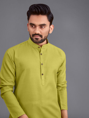 Divastri Men Solid Straight Kurta(Green)