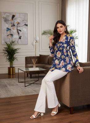 Taranjal Women Floral Print Flared Kurta(Blue)