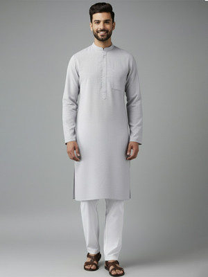 Yugnik Men Solid Straight Kurta(Grey)