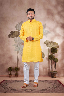 Varbandhan Men Solid Straight Kurta(Yellow)