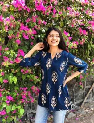 GURUFASHIONS Women Printed Straight Kurta(Blue)