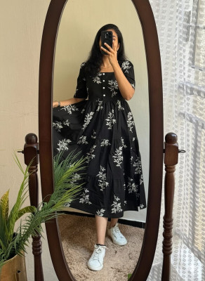 Luminary Women Floral Print Flared Kurta(Black)
