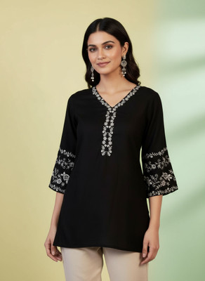 Mahira's Comfort Women Embroidered A-line Kurta(Black)