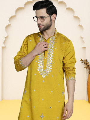 Jompers Men Embroidered Straight Kurta(Yellow)