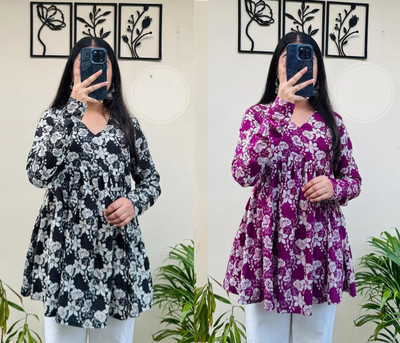 CLANGER Women Floral Print Flared Kurta(Black, Purple)