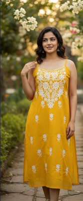 CHIKARIARTS Women Embroidered Straight Kurta(Black)