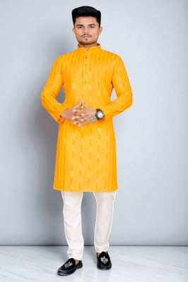 Biswas Trends Men Embellished Straight Kurta(Black)