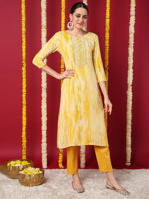 AHIKA Women Printed Straight Kurta(Yellow, White)