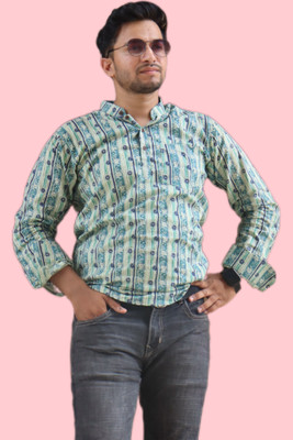 Sarju Creation Men Floral Print Straight Kurta(Green)