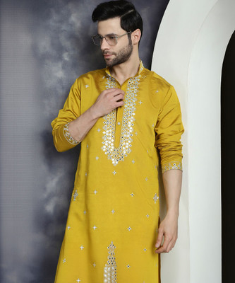 Jompers Men Embroidered Straight Kurta(Yellow)
