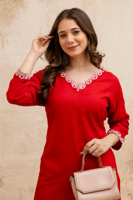 Surhi Women Embroidered Straight Kurta(Red)