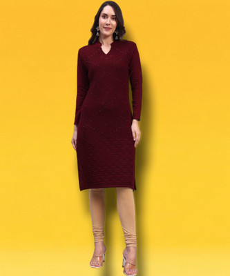 HEMLOCK Women Self Design Straight Kurta(Maroon)