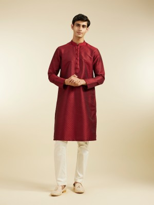 DIWAS by Manyavar Men Self Design Straight Kurta(Maroon)